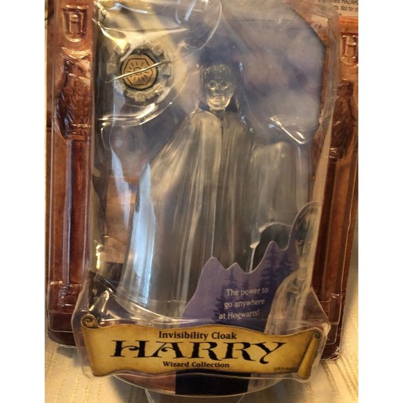 Harry Potter and the Sorcerer's Stone INVISIBILITY CLOAK HARRY Action Figure NIB - Picture 1 of 6